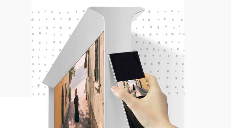 Smart Tivi QLED Samsung 4K 55 inch QA55LS01T - Tap View