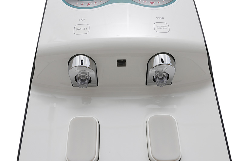 2 vòi nóng lạnh riêng biệt - Máy nước nóng lạnh Korihome WPK-838